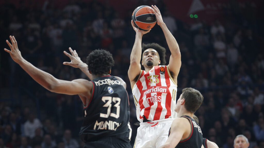 The match of the 30th round of the Turkish Airlines Euroleague between KK Crvena zvezda MeridianBet and FC Bayern Munich was played at the Belgrade Arena. Utakmica 30. kola Turkish Airlines Evrolige izmedju KK Crvena zvezda MeridianBet i FC Bayern Munich odigrana je u Beogradskoj Areni.