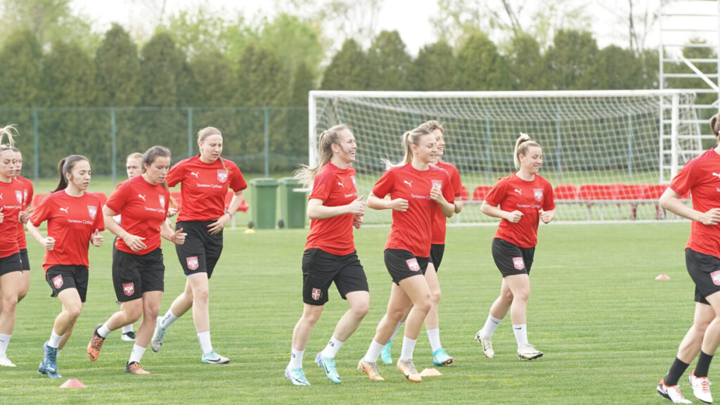 Training of the women's "A" national team of Serbia at the FSS Sports Center in Stara Pazova. Trening zenske "A" reprezentacije Srbije u Sportskom centru FSS u Staroj Pazovi.