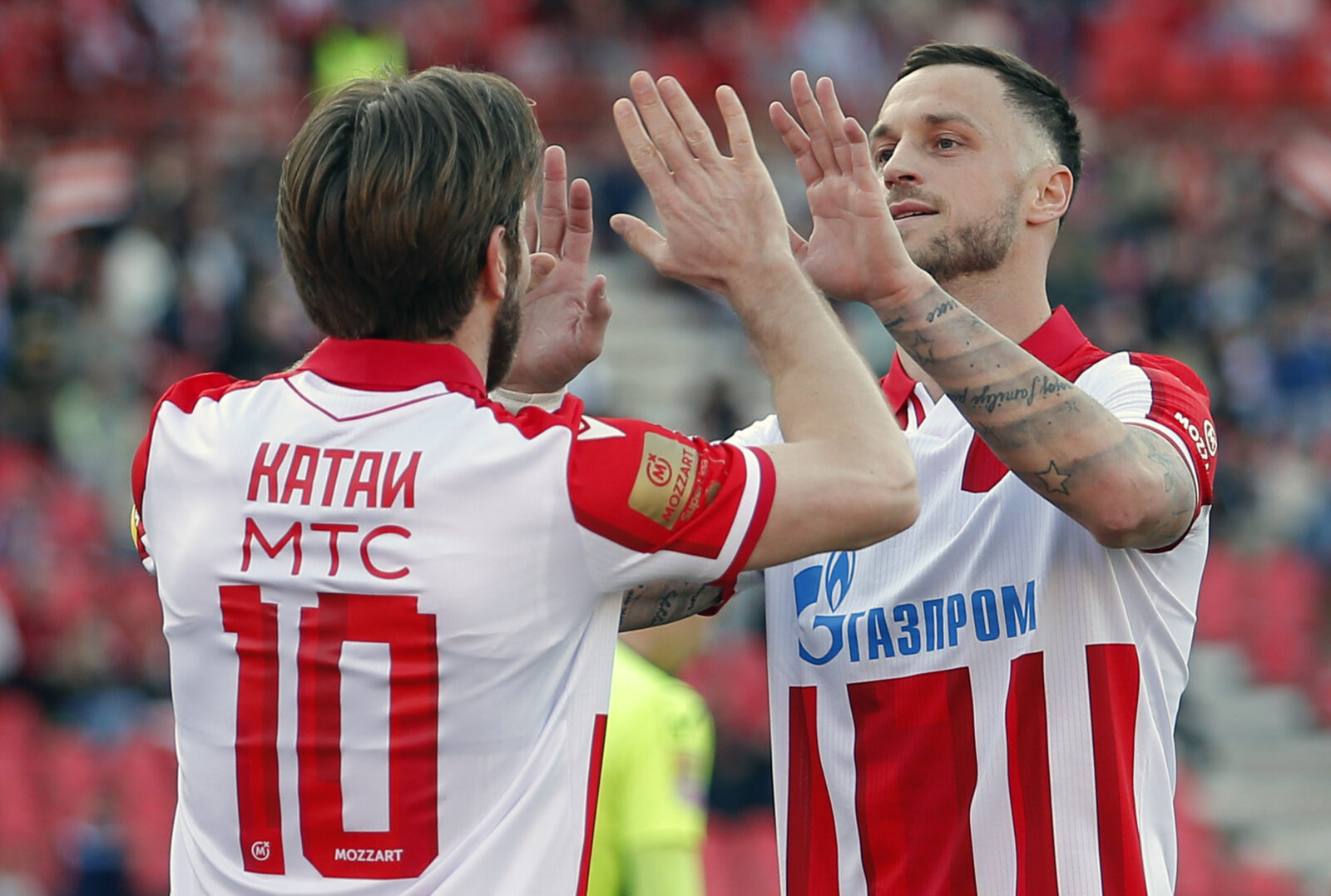 The match of the 26th round of the Mozzart Bet Super League of Serbia between FK Crvena zvezda and FK Napredak was played at the Rajko Mitic stadium. Utakmica 26. kola Mozzart Bet Super liga Srbije izmedju FK Crvena zvezda i FK Napredak odigrana je na stadionu Rajko Mitic.