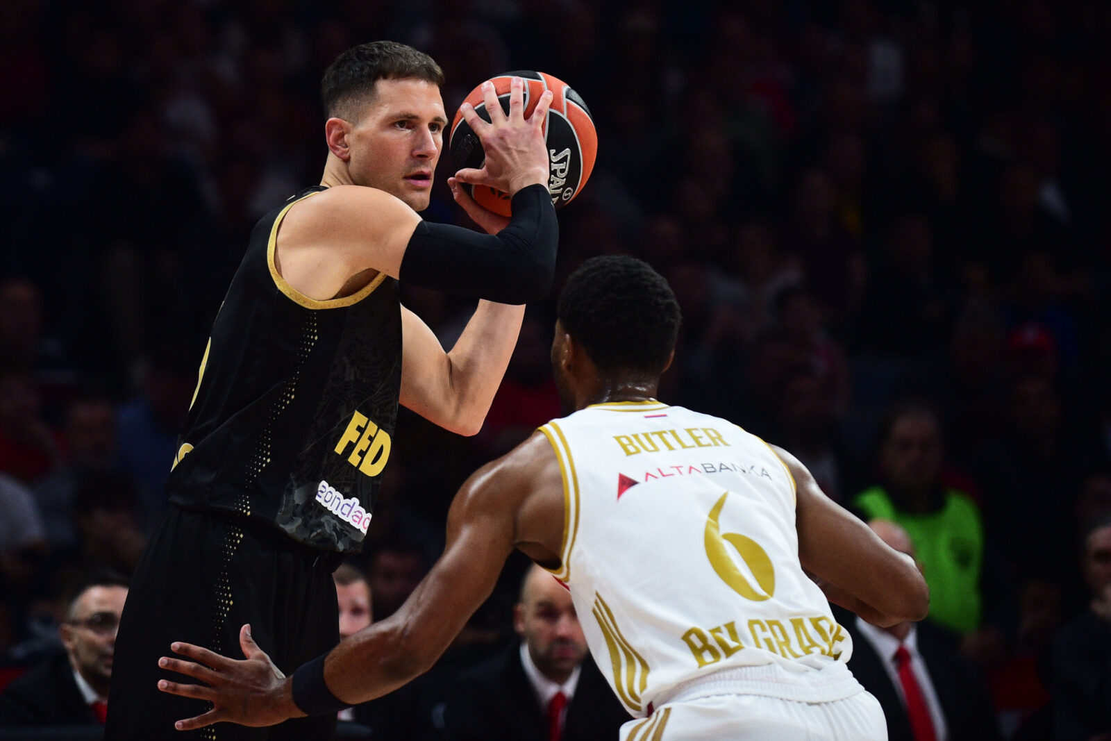 The match of the 11th round of the Turkish Airlines Euroleague between KK Crvena zvezda Meridianbet and AS Monaco was played at the Belgrade Arena. Utakmica 11. kola Turkish Airlines Evrolige izmedju KK Crvena zvezda Meridianbet i AS Monaco odigrana je u Beogradskoj Areni.
