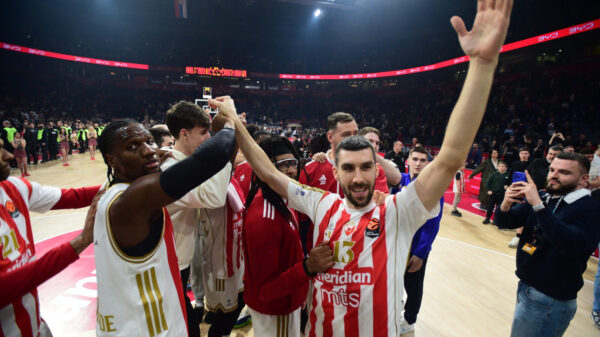 The match of the 31st round of the Turkish Airlines Euroleague between KK Crvena zvezda MeridianBet and BC Fenerbahce Beko was played in the Belgrade Arena. Utakmica 31. kola Turkish Airlines Evrolige izmedju KK Crvena zvezda MeridianBet i BC Fenerbahce Beko odigrana je u Beogradskoj Areni.