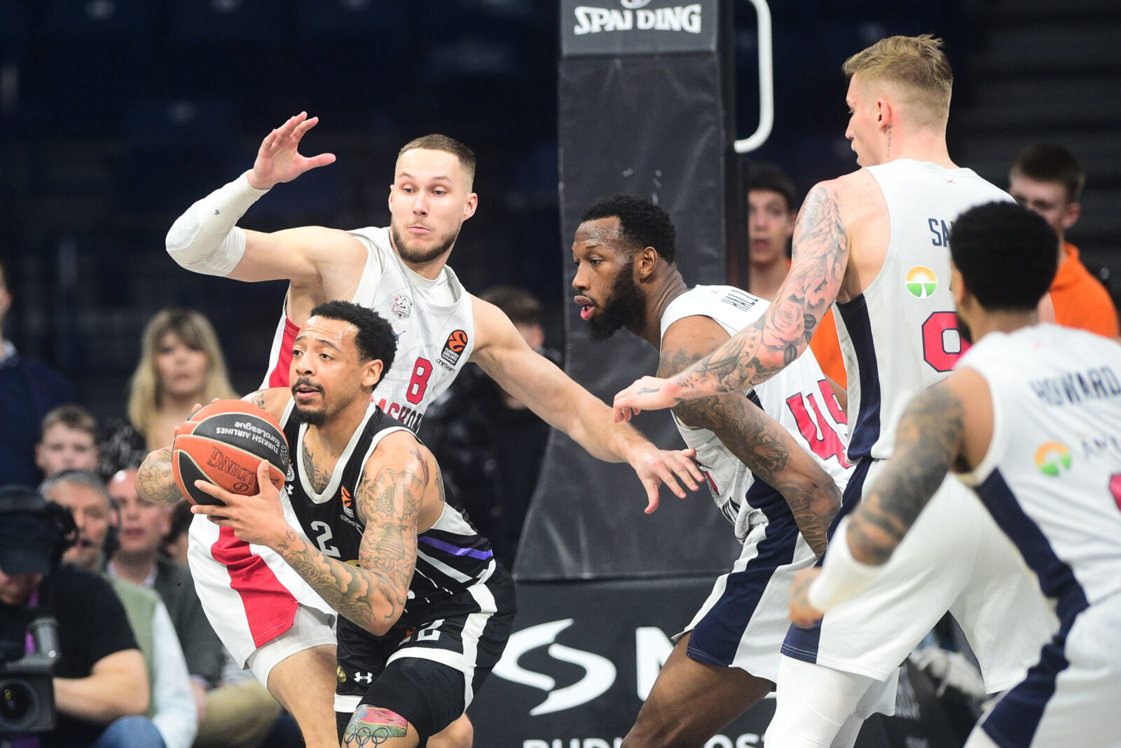 The match of the 27th round of the Turkish Airlines Euroleague between KK Partizan Mozzart Bet and BC Baskonia Vitoria-Gasteiz was played at the Belgrade Arena. Utakmica 27. kola Turkish Airlines Evrolige izmedju KK Partizan Mozzart Bet i BC Baskonia Vitoria-Gasteiz odigrana je u Beogradskoj Areni.