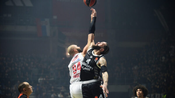 The match of the 22nd round of the Turkish Airlines Euroleague between KK Partizan Mozzart Bet and KK Olympiacos Piraeus was played at the Aleksandar Nikolic Basketball Hall. Utakmica 22. kola Turkish Airlines Evrolige izmedju KK Partizan Mozzart Bet i KK Olympiacos Piraeus odigrana je u Kosarkaskoj dvorani Aleksandar Nikolic.