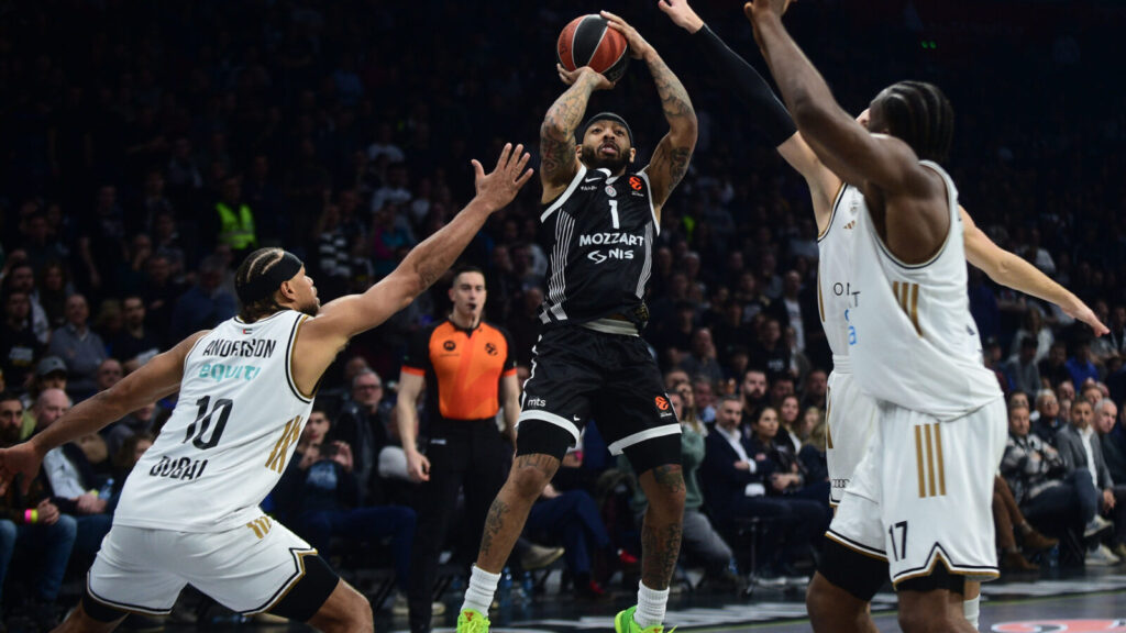 The match of the 30th round of the Turkish Airlines Euroleague between KK Partizan Mozzart Bet and BC Dubai Basketball was played in the Belgrade Arena. Utakmica 30. kola Turkish Airlines Evrolige izmedju KK Partizan Mozzart Bet i BC Dubai Basketball odigrana je u Beogradskoj Areni.