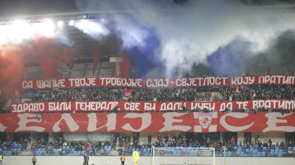 The match of the 27th round of the Mozzart Bet Super League of Serbia between FK IMT and FK Crvena zvezda was played at the Lagator City Stadium in Loznica. Utakmica 27. kola Mozzart Bet Super liga Srbije izmedju FK IMT i FK Crvena zvezda odigrana je na Gradskom stadionu Lagator u Loznici.