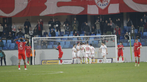 The match of the 27th round of the Mozzart Bet Super League of Serbia between FK IMT and FK Crvena zvezda was played at the Lagator City Stadium in Loznica. Utakmica 27. kola Mozzart Bet Super liga Srbije izmedju FK IMT i FK Crvena zvezda odigrana je na Gradskom stadionu Lagator u Loznici.