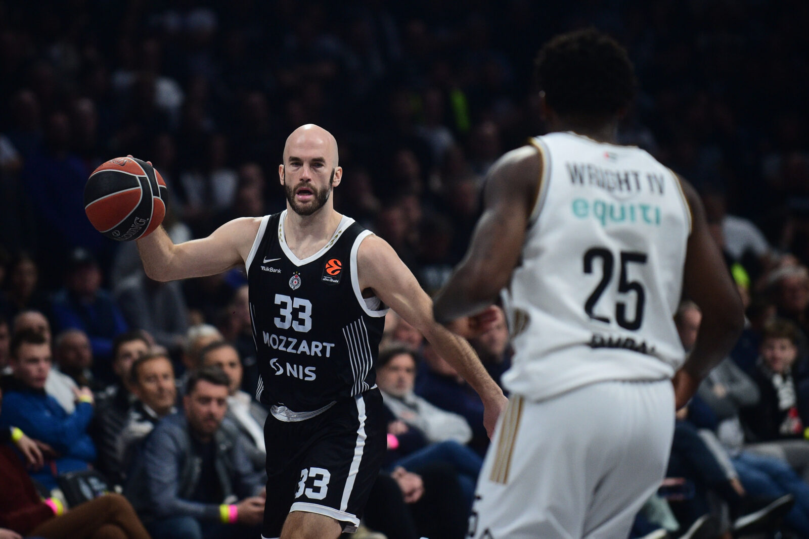 The match of the 30th round of the Turkish Airlines Euroleague between KK Partizan Mozzart Bet and BC Dubai Basketball was played in the Belgrade Arena. Utakmica 30. kola Turkish Airlines Evrolige izmedju KK Partizan Mozzart Bet i BC Dubai Basketball odigrana je u Beogradskoj Areni.