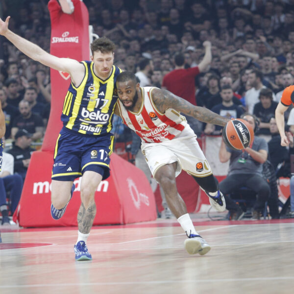 The match of the 31st round of the Turkish Airlines Euroleague between KK Crvena zvezda MeridianBet and BC Fenerbahce Beko was played in the Belgrade Arena. Utakmica 31. kola Turkish Airlines Evrolige izmedju KK Crvena zvezda MeridianBet i BC Fenerbahce Beko odigrana je u Beogradskoj Areni.