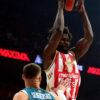 The match of the 6th round of the Turkish Airlines Euroleague between KK Crvena zvezda MeridianBet and BC Saski Baskoni was played in Belgrade Arena. Utakmica 6. kola Turkish Airlines Evrolige izmedju KK Crvena zvezda MeridianBet i BC Saski Baskoni odigrana je u Beogradskoj Areni.