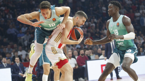 The match of the 6th round of the Turkish Airlines Euroleague between KK Crvena zvezda MeridianBet and BC Saski Baskoni was played in Belgrade Arena. Utakmica 6. kola Turkish Airlines Evrolige izmedju KK Crvena zvezda MeridianBet i BC Saski Baskoni odigrana je u Beogradskoj Areni.