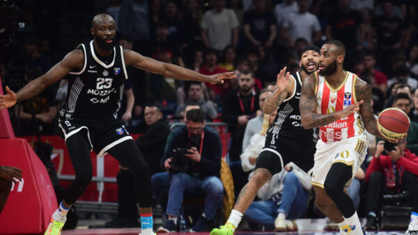 The match of the fourth round of the second phase of the AdmiralBet ABA League between KK Crvena zvezda MeridianBet and KK Patizan Mozzart Bet was played at the Belgrade Arena. Utakmica cetvrte runde druge faze AdmiralBet ABA League izmedju KK Crvena zvezda MeridianBet i KK Patizan Mozzart Bet odigrana je u Beogradskoj Areni.