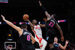 Kevin Durant,Simone Fontecchio,Bam Adebayo,Pelle Larsson