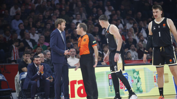 The match of the 7th round of the Turkish Airlines Euroleague between KK Crvena zvezda MeridianBet and BC LDLC Asvel was played in the Belgrade Arena. Utakmica 7. kola Turkish Airlines Evrolige izmedju KK Crvena zvezda MeridianBet i BC LDLC Asvel odigrana je u Beogradskoj Areni.
