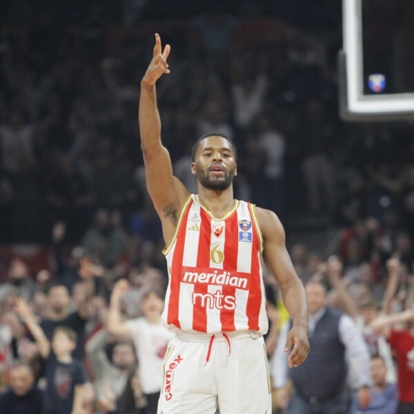 The match of the fourth round of the second phase of the AdmiralBet ABA League between KK Crvena zvezda MeridianBet and KK Patizan Mozzart Bet was played at the Belgrade Arena. Utakmica cetvrte runde druge faze AdmiralBet ABA League izmedju KK Crvena zvezda MeridianBet i KK Patizan Mozzart Bet odigrana je u Beogradskoj Areni.