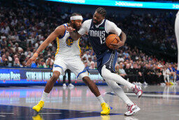 Naji Marshall,Moses Moody