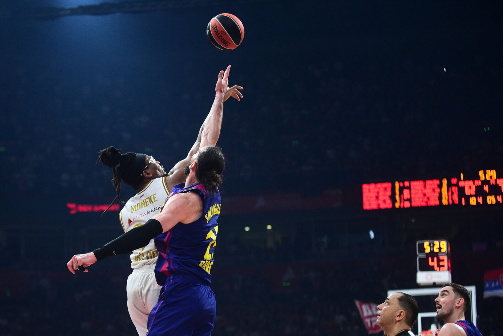 The match of the 14th round of the Turkish Airlines Euroleague between KK Crvena zvezda Meridianbet and FC Barcelona was played at the Belgrade Arena. Utakmica 14. kola Turkish Airlines Evrolige izmedju KK Crvena zvezda Meridianbet i FC Barcelona odigrana je u Beogradskoj Areni.