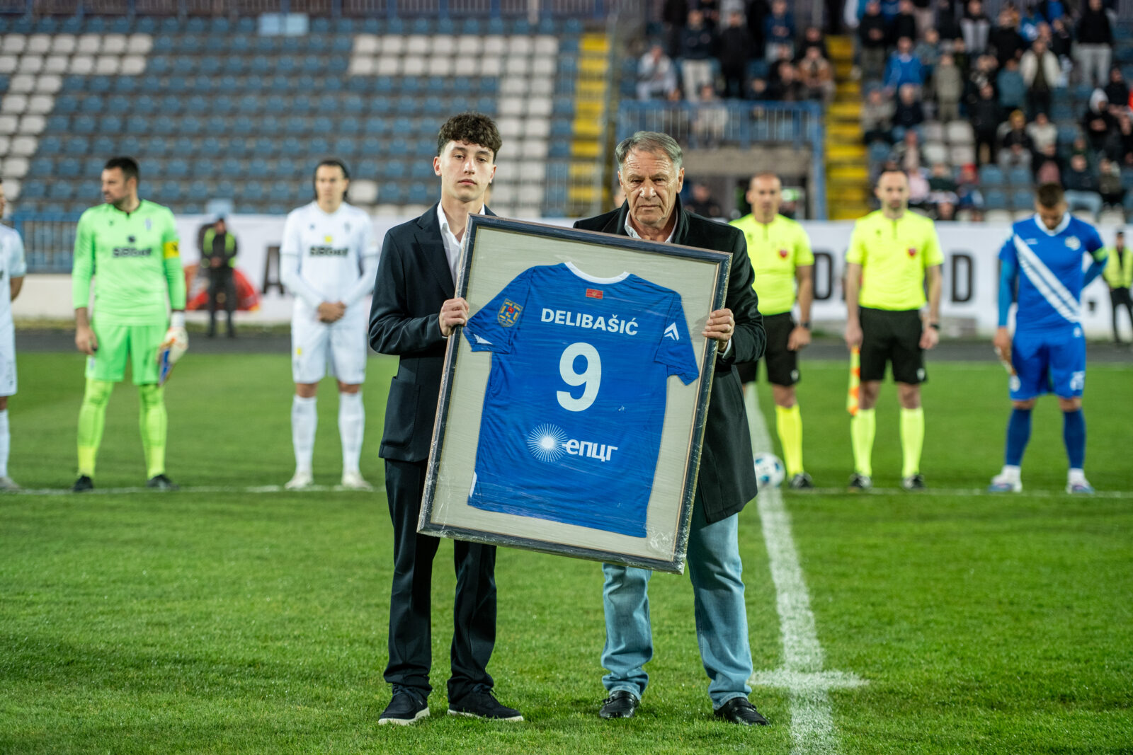 The first "Andrija Delibasic" Memorial Tournament was held in Niksic, at the City Stadium Kraj Bistrica, and three clubs participated - Sutjeska, Buducnost and Partizan, in which the former national team player gave the most as a player and official. Prvi Memorijalni turnir "Andrija Delibasic"odrzan je u Niksicu, na Gradskom stadionu Kraj Bistrice, a ucestvuju tri kluba - Sutjeska, Buducnost i Partizan u kojima je nekadasnji reprezentativac dao najvise kao igrac i funkcioner