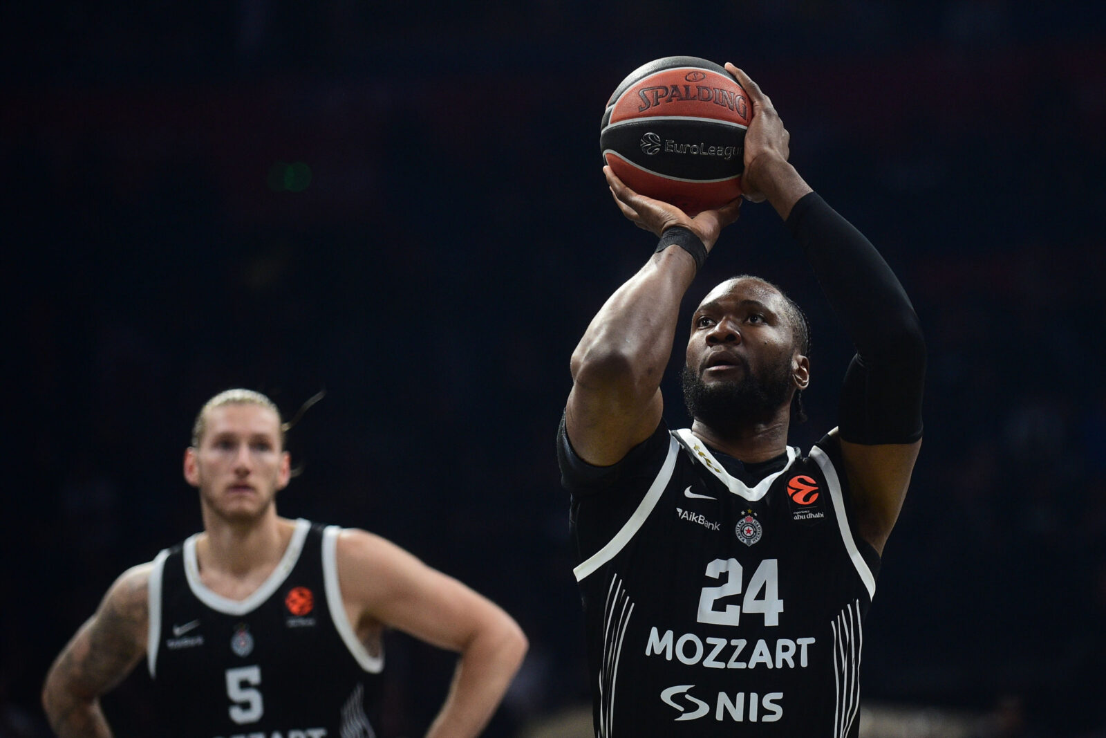 The match of the 33rd round of the Turkish Airlines Euroleague between KK Partizan Mozzart Bet and BC LDLC ASVEL was played at the Belgrade Arena. Utakmica 33. kola Turkish Airlines Evrolige izmedju KK Partizan Mozzart Bet i BC LDLC ASVEL odigrana je u Beogradskoj Areni.