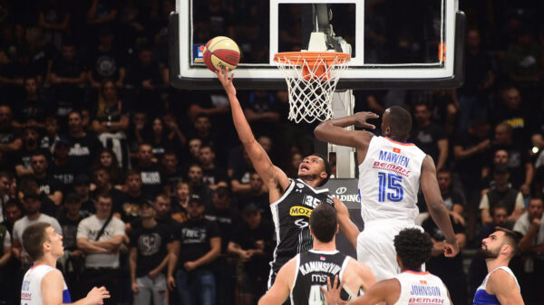 The match of the first round of AdmiralBet ABA League between KK Partizan Mozzart Bet and KK Mornar Barsko zlato was played in Stark Arena. Utakmica prvog kola AdmiralBet ABA League izmedju KK Partizan Mozzart Bet i KK Mornar Barsko zlato odigrana je u Stark Areni.