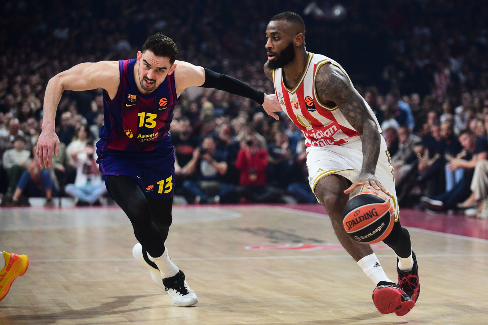 The match of the 14th round of the Turkish Airlines Euroleague between KK Crvena zvezda Meridianbet and FC Barcelona was played at the Belgrade Arena. Utakmica 14. kola Turkish Airlines Evrolige izmedju KK Crvena zvezda Meridianbet i FC Barcelona odigrana je u Beogradskoj Areni.