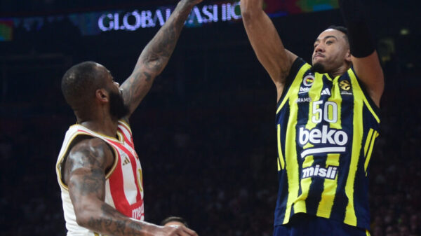The match of the 31st round of the Turkish Airlines Euroleague between KK Crvena zvezda MeridianBet and BC Fenerbahce Beko was played in the Belgrade Arena. Utakmica 31. kola Turkish Airlines Evrolige izmedju KK Crvena zvezda MeridianBet i BC Fenerbahce Beko odigrana je u Beogradskoj Areni.