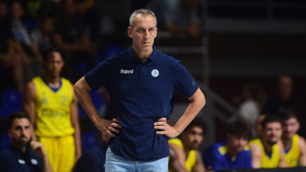 The match between KK Partizan Mozzart Bet and KK Maccabi as part of the "Open Air" friendly tournament was played in the Aleksandar Nikolic Hall. Utakmica KK Partizan Mozzart Bet i KK Makabi sklopu prijateljskog turnira "Open Air" odigrana je u hali Aleksandar Nikolic.