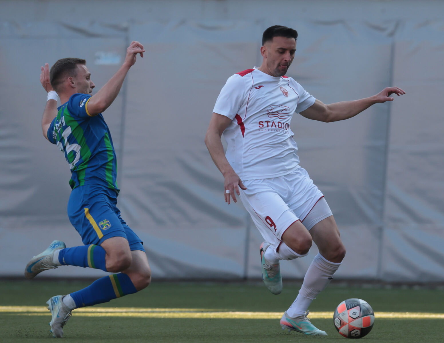 The match of the 27th round of the Mozzart Bet Serbian First League between FK Vozdovac and FK Zemun was played at the FK Vozdovac Stadium. Utakmica 27. kola Mozzart Bet Prve lige Srbije izmedju FK Vozdovac i FK Zemun odigradan je na Stadionu FK Vozdovac.