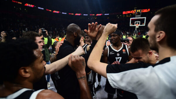 The match of the 34th round of the Turkish Airlines Euroleague between KK Partizan Mozzart Bet and BC Valencia Basket was played at the Belgrade Arena. Utakmica 34. kola Turkish Airlines Evrolige izmedju KK Partizan Mozzart Bet i BC Valencia Basket odigrana je u Beogradskoj Areni.