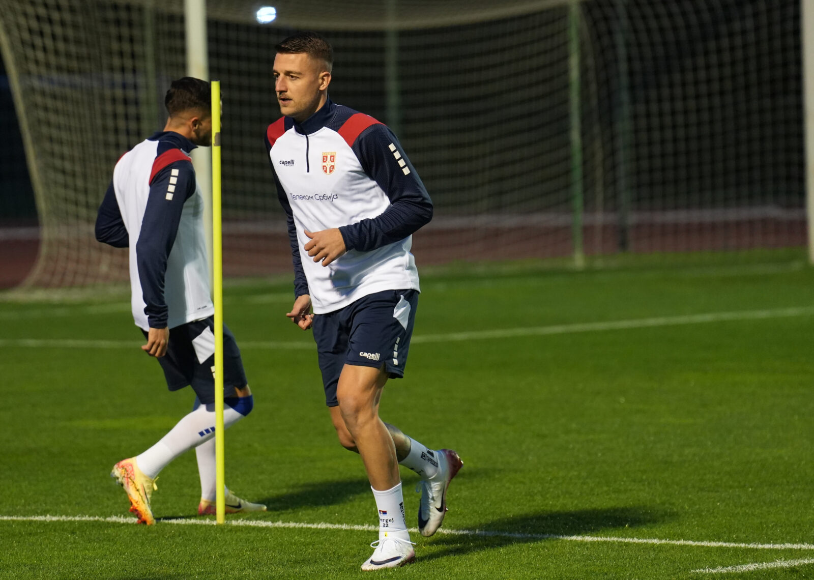 The training of the Serbian football team, which gathered before two friendly matches against Spain and Saudi Arabia, was held at the Michel Platini field in SC FSS Stara Pazova. Trening fudbalske reprezentacije Srbije koja se okupila pred dve prijateljske utakmice protiv Spanije i Saudijske Arabije, odrzan je na terenu Misel Platini u SC FSS Stara Pazova.