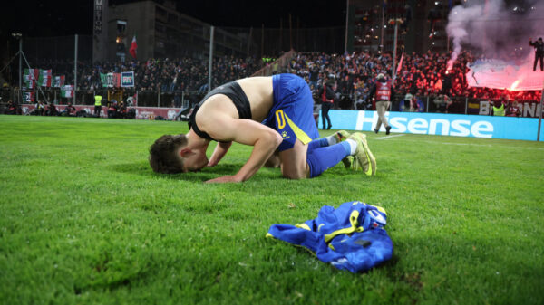 The World Cup play-off finals match between Bosnia and Herzegovina and Italy was played at the Bilino polje stadium in Zenica. Utakmica finala baraza za Svetsko prvenstvo izmedju Bosne i Hercegvine i Italije odigrana je na stadionu Bilino polje u Zenici.