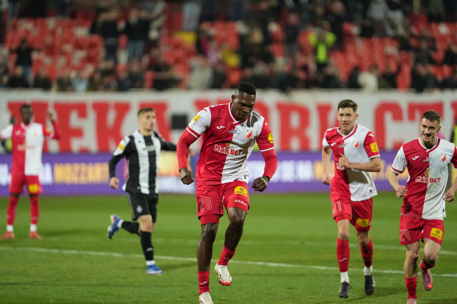 The match of the 26th round of the Mozzart Bet Super League of Serbia between FK Vojvodina and FK Partizan was played at the Karadjordje stadium in Novi Sad. Utakmica 26. kola Mozzart Bet Super liga Srbije izmedju FK Vojvodina i FK Partizan odigrana je na stadionu Karadjordje u Novom Sadu.