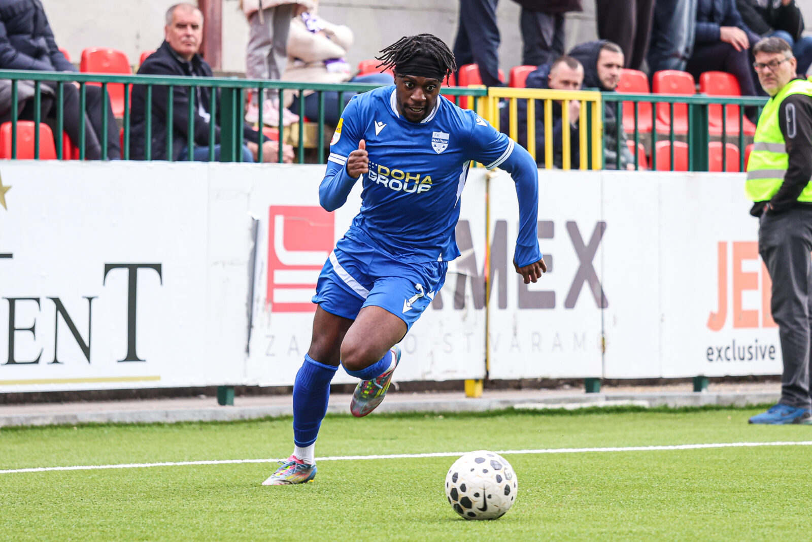 The match of the 28th round of the Mozzart Bet Super League of Serbia between FK Javor Matis and FK Novi Pazar was played at the Stadium near Moravica in Ivanjica. Utakmica 28. kola Mozzart Bet Super liga Srbije izmedju FK Javor Matis i FK Novi Pazar odigrana je na Stadionu kraj Moravice u Ivanjici.
