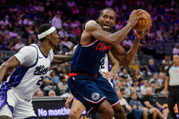 Daeqwon Plowden,Kawhi Leonard