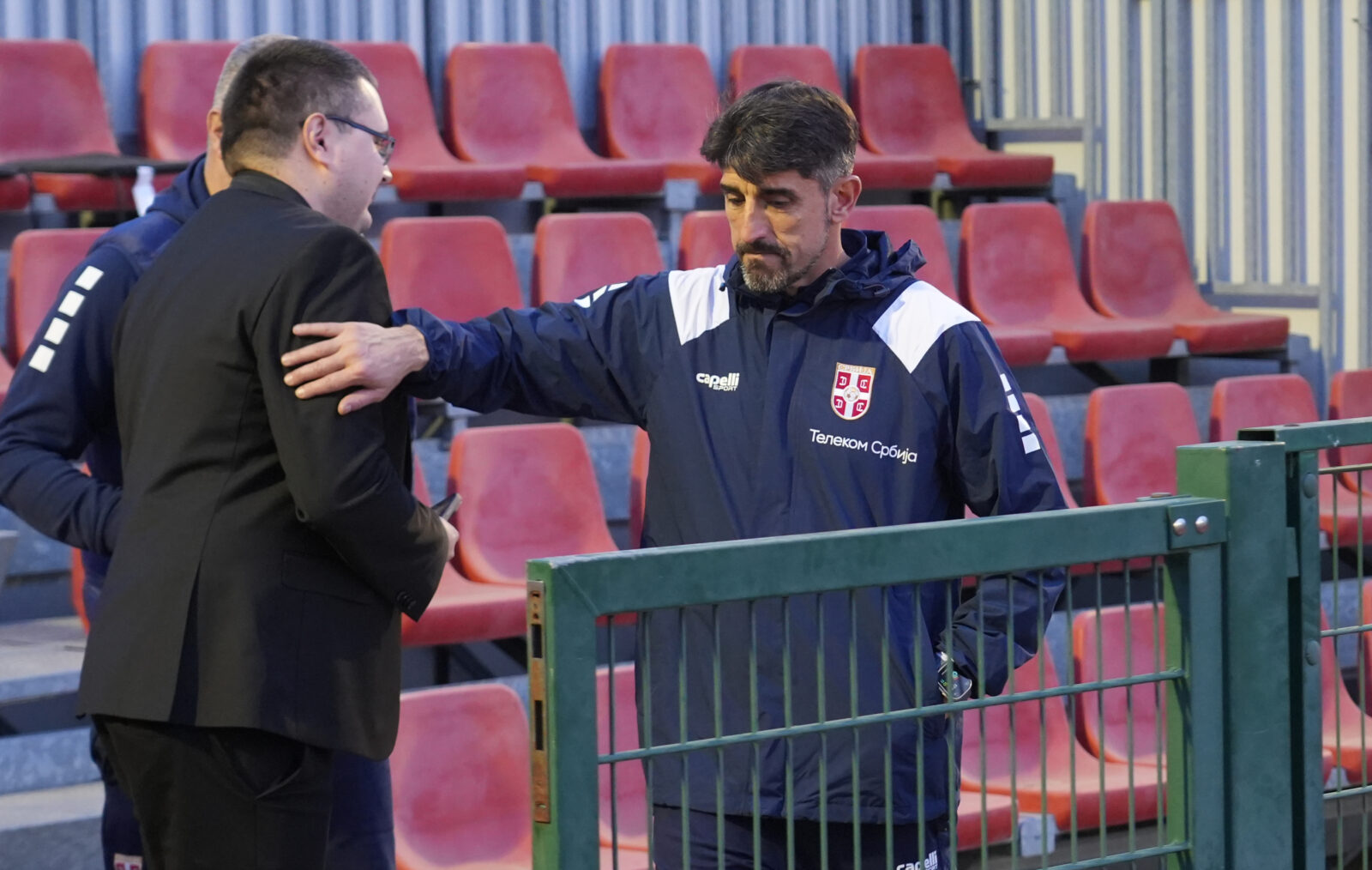 The training of the Serbian football team, which gathered before two friendly matches against Spain and Saudi Arabia, was held at the Michel Platini field in SC FSS Stara Pazova. Trening fudbalske reprezentacije Srbije koja se okupila pred dve prijateljske utakmice protiv Spanije i Saudijske Arabije, odrzan je na terenu Misel Platini u SC FSS Stara Pazova.
