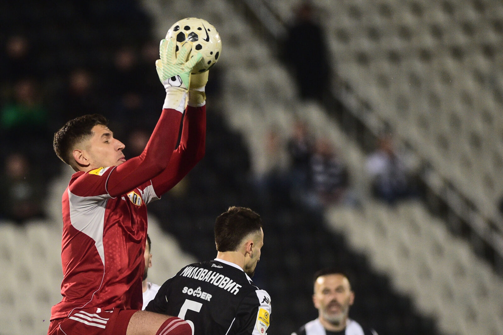 The match of the 29th round of the Mozzart Bet Super League of Serbia between FK Partizan and FK Cukaricki was played at the FK Partizan stadium. Utakmica 29. kola Mozzart Bet Super liga Srbije izmedju FK Partizan i FK Cukaricki odigrana je na stadionu FK Partizan.