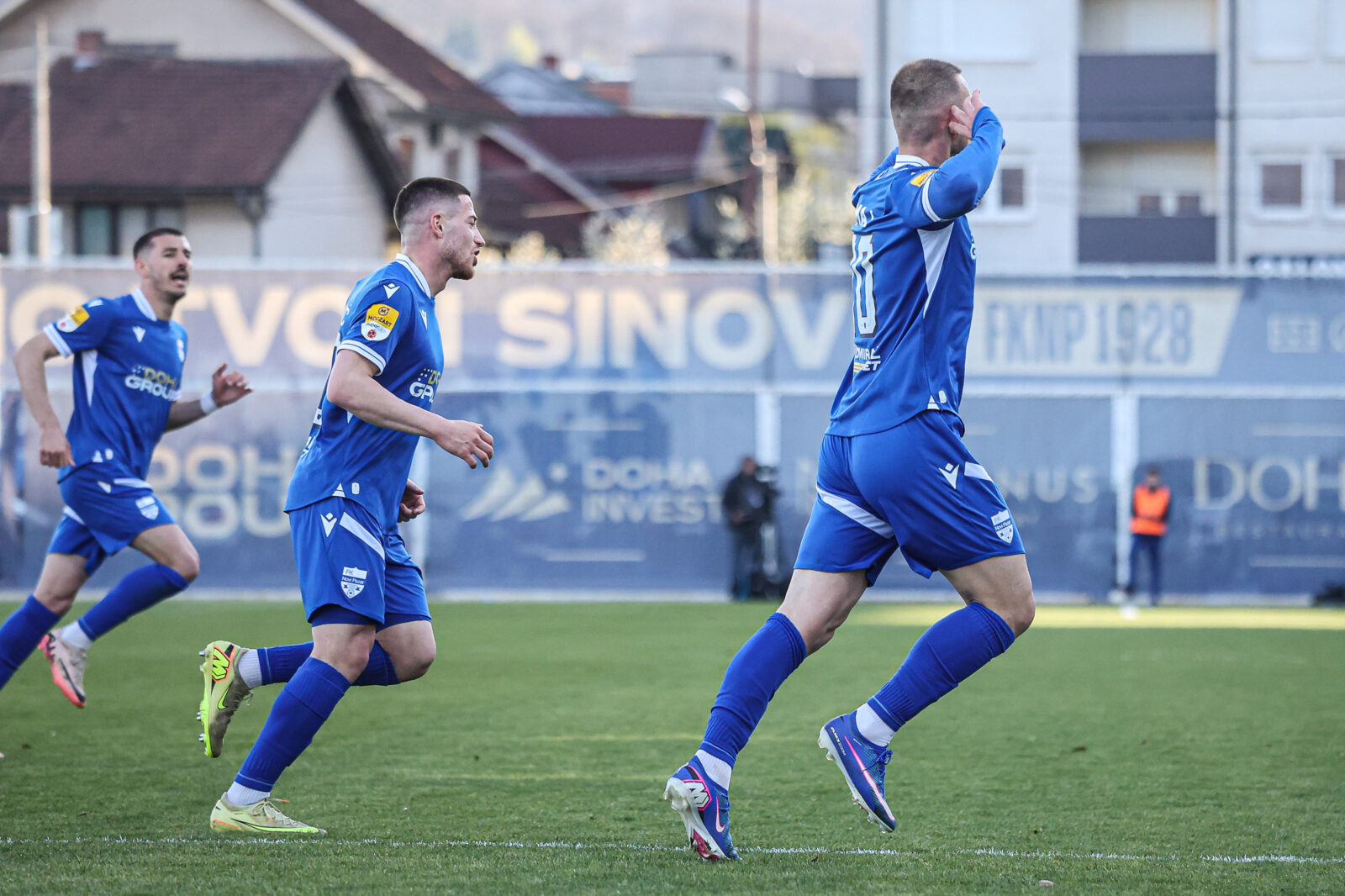 The match of the 30th round of the Mozzart Bet Super League of Serbia between FK Novi Pazar and FK Partizan was played at the City Stadium in Novi Pazar. Utakmica 30. kola Mozzart Bet Super liga Srbije izmedju FK Novi Pazar i FK Partizan odigrana je na Gradskom stadionu u Novom Pazaru.
