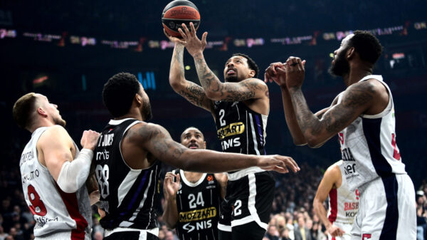 The match of the 27th round of the Turkish Airlines Euroleague between KK Partizan Mozzart Bet and BC Baskonia Vitoria-Gasteiz was played at the Belgrade Arena. Utakmica 27. kola Turkish Airlines Evrolige izmedju KK Partizan Mozzart Bet i BC Baskonia Vitoria-Gasteiz odigrana je u Beogradskoj Areni.