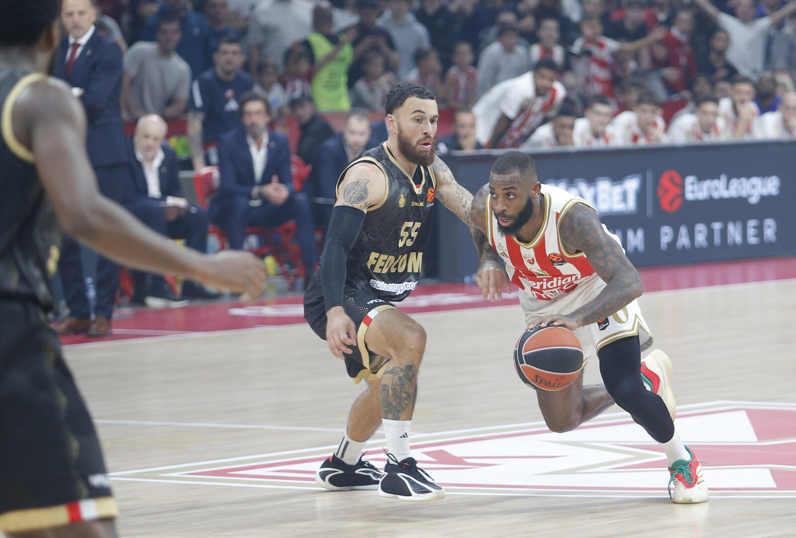 The 11th round match of the Turkish Airlines Euroleague between KK Crvena zvezda Meridianbet and AS Monaco was played at the Belgrade Arena. Utakmica 11. kola Turkish Airlines Evrolige izmedju KK Crvena zvezda Meridianbet i AS Monaco odigrana je u Beogradskoj Areni.