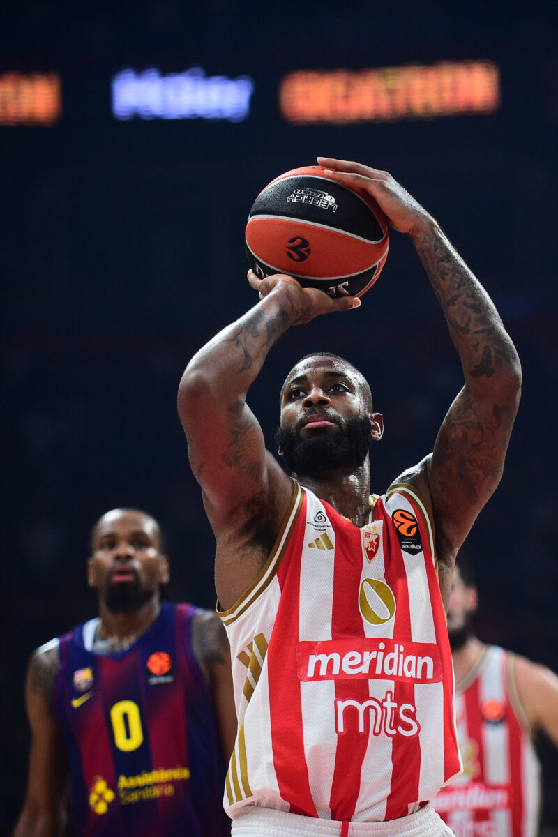 The match of the 14th round of the Turkish Airlines Euroleague between KK Crvena zvezda Meridianbet and FC Barcelona was played at the Belgrade Arena. Utakmica 14. kola Turkish Airlines Evrolige izmedju KK Crvena zvezda Meridianbet i FC Barcelona odigrana je u Beogradskoj Areni.
