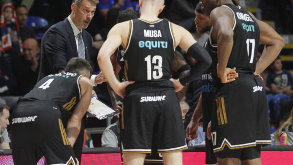 The match of the fifth round of the second phase of the AdmiralBet ABA League between KK Crvena zvezda MeridianBet and KK Dubai Basket was played at the Aleksandar Nikolic Hall. Utakmica pete runde druge faze AdmiralBet ABA League izmedju KK Crvena zvezda MeridianBet i KK Dubai Basket odigrana je u dvorani Aleksandar Nikolic.