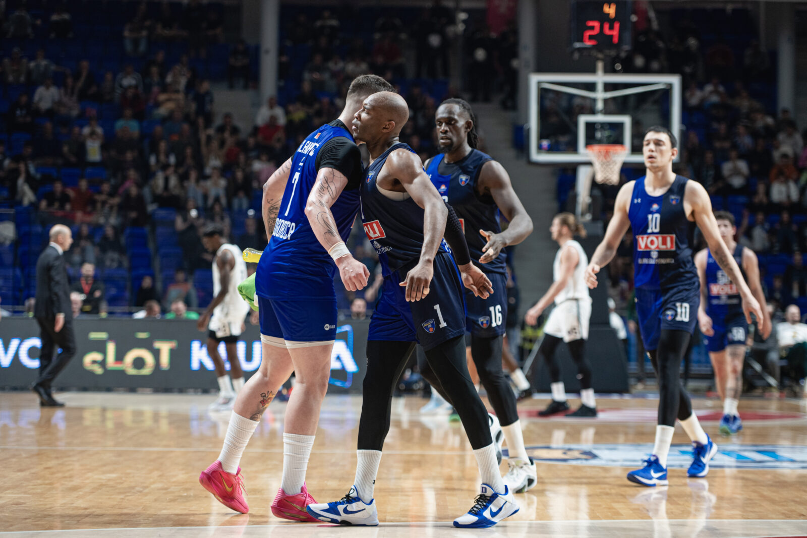 The match of the sixth round of the second phase of the AdmiralBet ABA League between KK Buducnost Voli and KK Partizan Mozzart Bet was played in the Moraca Sports Center. Utakmica seste runde druge faze AdmiralBet ABA League izmedju KK Buducnost Voli i KK Partizan Mozzart Bet odigrana je u Sportskom centru Moraca.