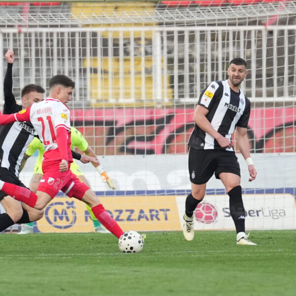 The match of the 32nd round of the Mozart Bet Super League of Serbia between FK Vojvodina and FK Partizan was played at the Karadjordje Stadium in Novi Sad. Utakmica 32. kola Mozzart Bet Super liga Srbije izmedju FK Vojvodina i FK Partizan odigrana je na stadionu Karadjordje u Novom Sadu.
