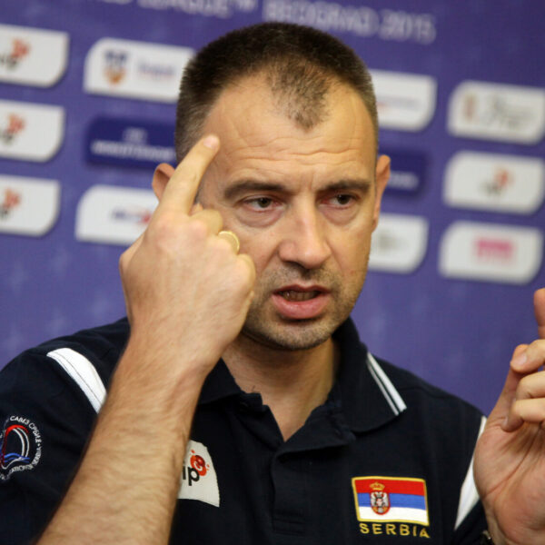 Konferencija muske seniorske odbojkaske reprezentacije Srbije pred put na finalni turnir XXVI Svetske lige 2015 (World League Final 2015, Rio De Janeiro), koji ce se odigrati od 15. - 19. jula u dvorani Marakanazinjo u Rio De Zaneiru, odrzana u hotel