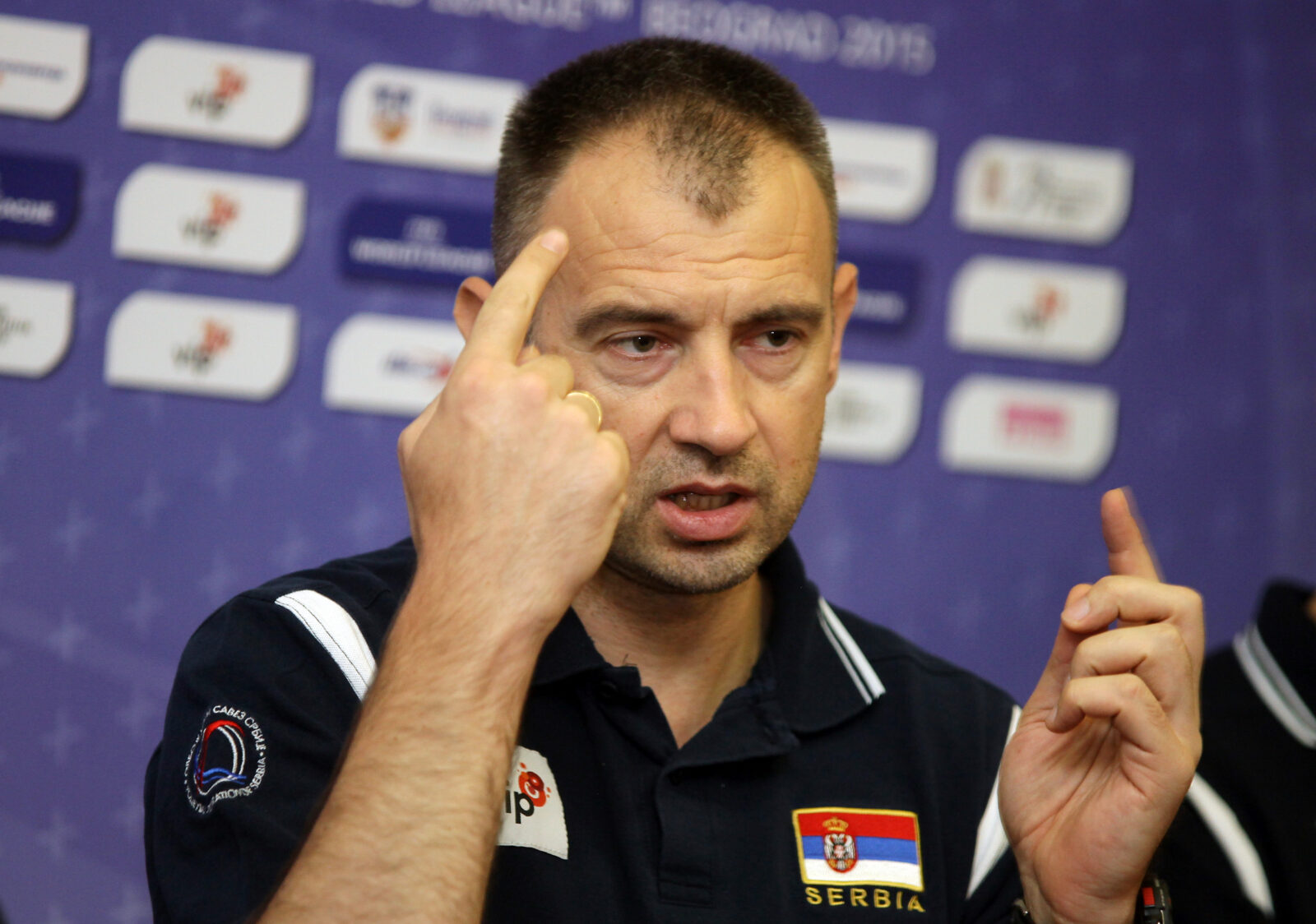 Konferencija muske seniorske odbojkaske reprezentacije Srbije pred put na finalni turnir XXVI Svetske lige 2015 (World League Final 2015, Rio De Janeiro), koji ce se odigrati od 15. - 19. jula u dvorani Marakanazinjo u Rio De Zaneiru, odrzana u hotel