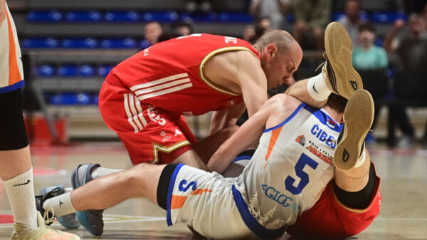 The third match of the quarterfinals of the Meridianbet Kosarkaska liga Srbije between KK Crvena zvezda MeridianBet and KK Zlatibor Mozzart was played in the Aleksandar Nikolic hall. Treca utakmica cetvrtfinala Meridianbet Kosarkaske lige Srbije izmedju KK Crvena zvezda MeridianBet i KK Zlatibor Mozzart odigrana je u hali Aleksandar Nikolic.