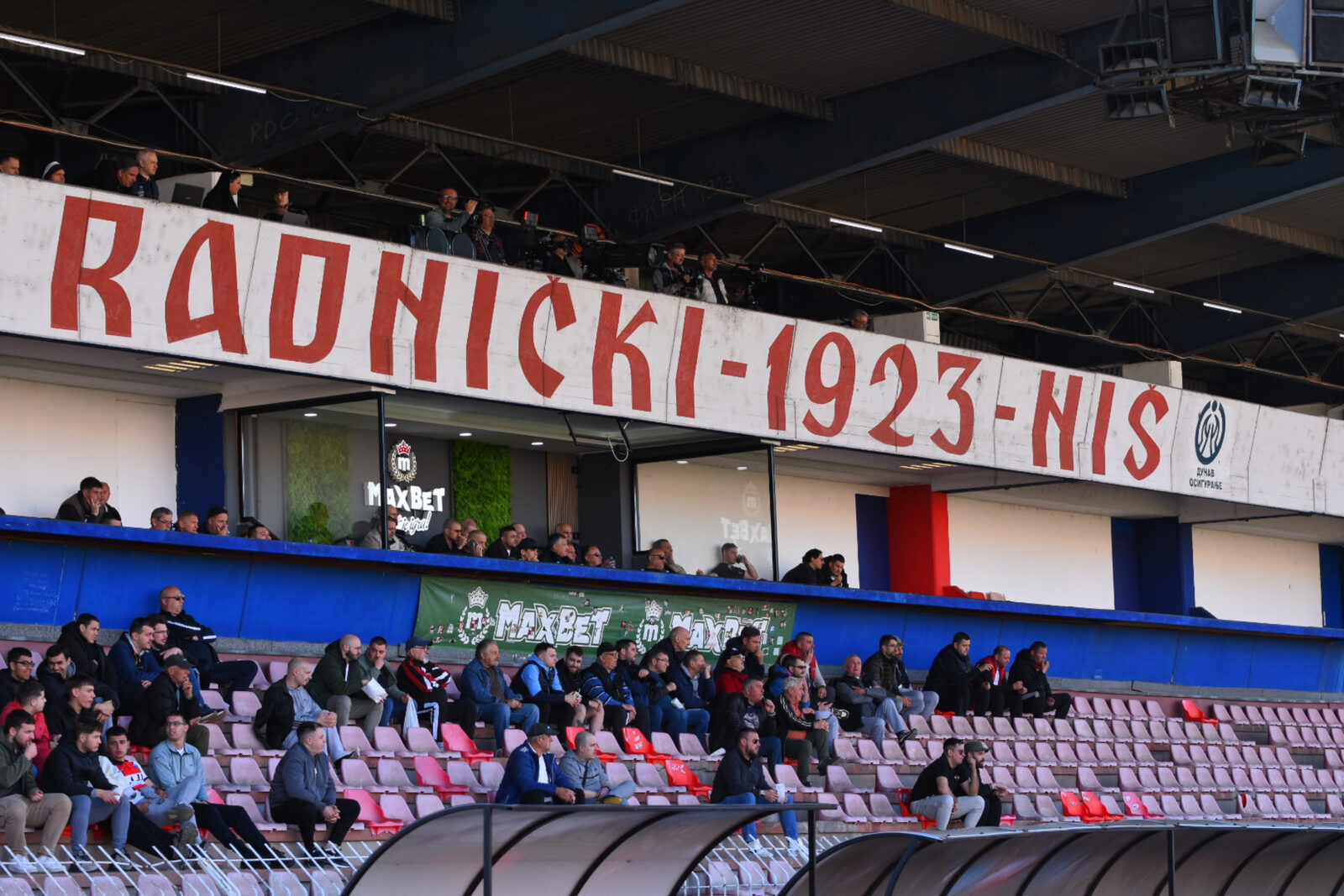 The match of the 32nd round of the Mozzart Bet Super League of Serbia between FK Radnicki and FK Javor Matis was played at the Cair City Stadium in Nis. Utakmica 32. kola Mozzart Bet Super liga Srbije izmedju FK Radnicki i FK Javor Matis odigrana je na Gradskom stadionu Cair u Nisu.