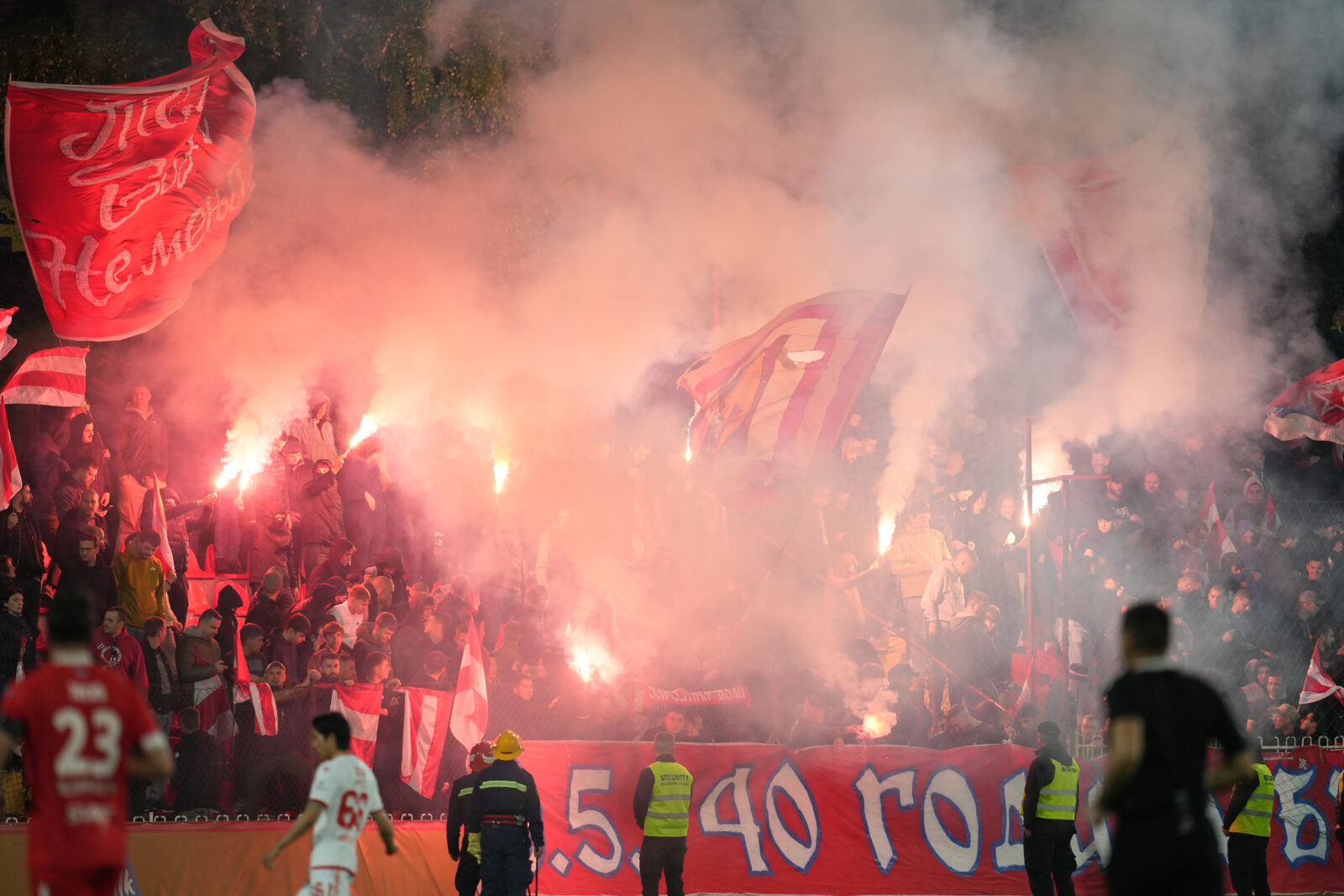 The 1/2 final match of the Mozart Bet Cup of Serbia 2025/2026 between FK Jedinstvo and FK Crvena zvezda was played at the Dragan Dzajic stadium in Ub. Utakmica 1/2 finala Mozzart Bet Kupa Srbije 2025/2026 izmedju FK Jedinstvo i FK Crvena zvezda odigrana je stadionu Dragan Dzajic u Ubu.