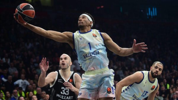 The match of the 34th round of the Turkish Airlines Euroleague between KK Partizan Mozzart Bet and BC Valencia Basket was played at the Belgrade Arena. Utakmica 34. kola Turkish Airlines Evrolige izmedju KK Partizan Mozzart Bet i BC Valencia Basket odigrana je u Beogradskoj Areni.