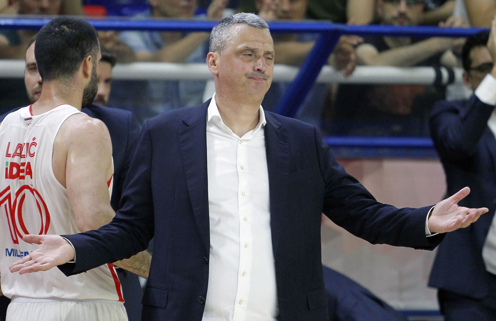 The second match of the finals of the Serbian Super League between KK FMP Meridian and KK Crvena zvezda mts was played in FMP Arena in Zeleznik. Drugi mec finala Superlige Srbije izmedju KK FMP Meridian i KK Crvena zvezda mts odigrana je u FMP Areni