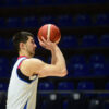 The open training of the Serbian men's basketball team was held at the Aleksandar Nikolic Hall. Otvoreni trening muske kosarkaske reprezentacije Srbije odrzan je u Dvorani Aleksandar Nikolic.